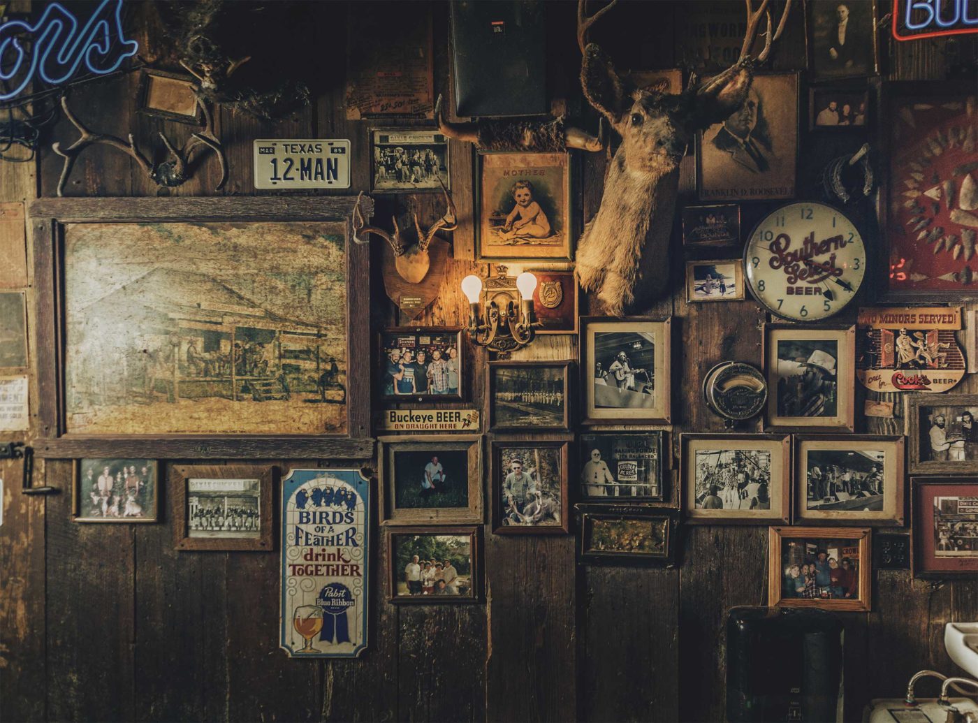 Bar photo 2